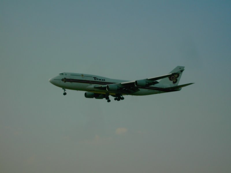 Boeing 747-400 der Thai im Anflug auf Frankfurt 