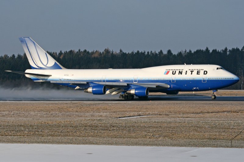 UNITED N177UA in Franfurt Hahn 03,01,09 