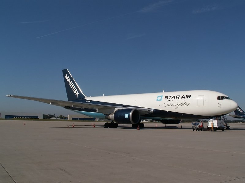 OY-SRM, eine Boeing 767 von Star Air (Maersk) in K�ln.