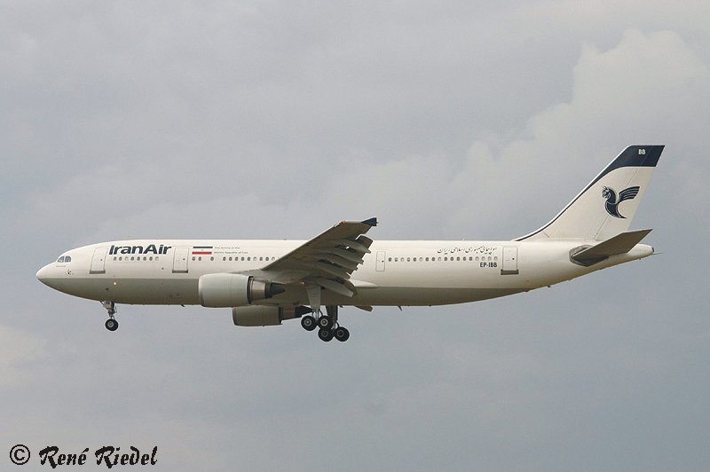 Iran Air flog mit einem Airbus A-300-605 R (A-300B4-605R)und der