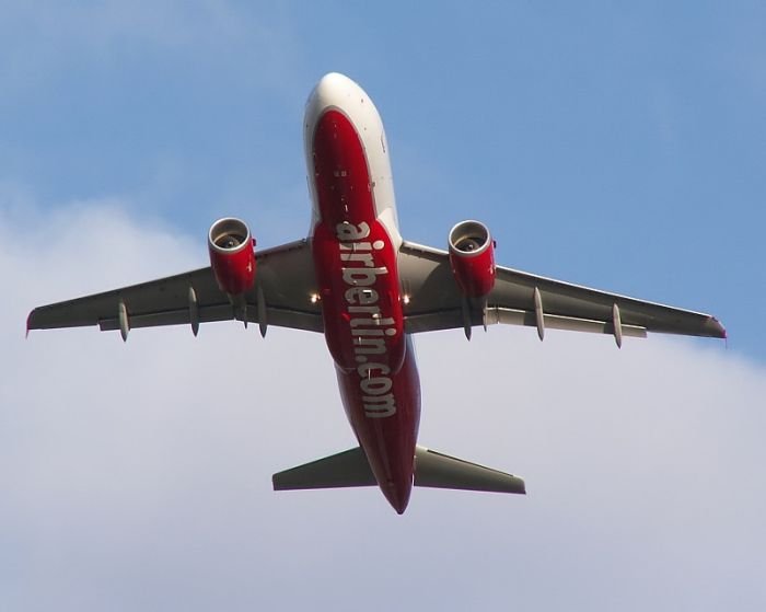 Erstflug im neuen Lack. Die D-ABGG start zu ihrem ersten