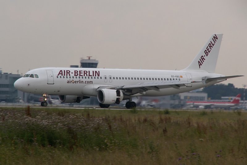 Die in Spanien registrierte EC-KBQ fliegt im Wetlease f�r Air