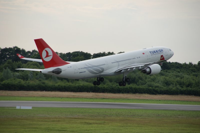 A330-200 der Turkish Airlines (TC-JNC) beim Start