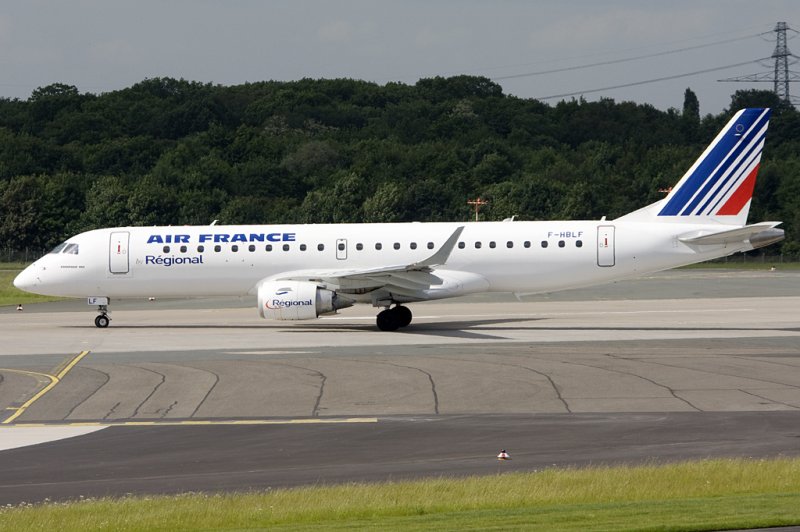 Air France-Regional, F-HBLF, Embraer, 190-LR, 18.05.2009, DUS, Dsseldorf, Germany 

