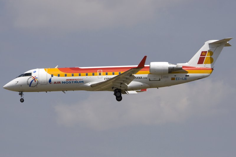 Air Nostrum, EC-IJE, Bombardier, CRJ-200ER, 21.06.2009, BCN, Barcelona, Spain 

