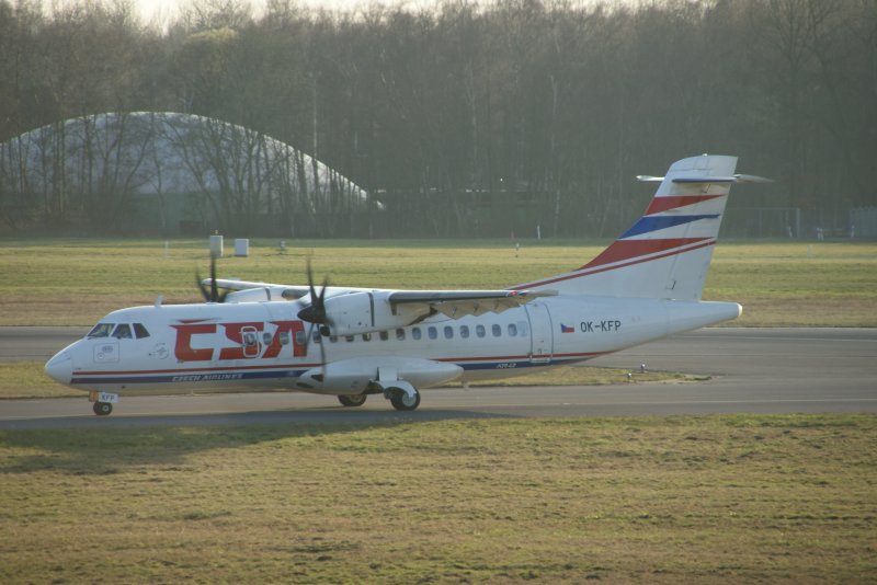 ATR-42 der CSA aus Prag