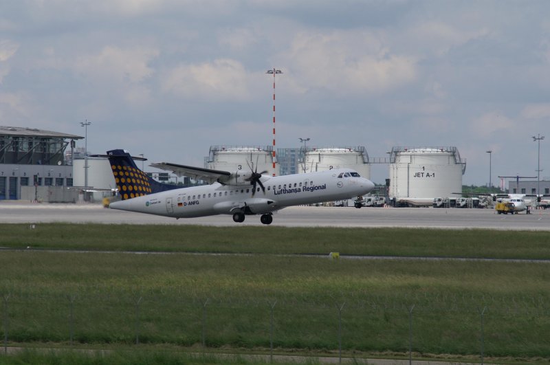 Eine ATR ATR 72-212A der Contact Air (Lufthansa Regional)