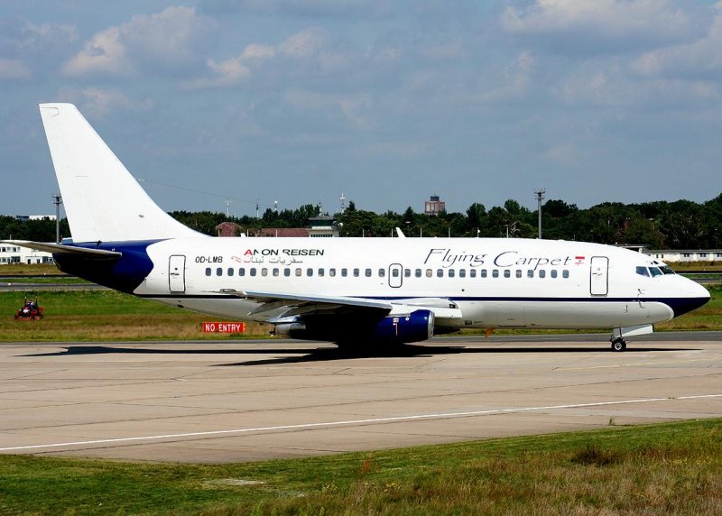 Flying Carpet B 737-232 OD-LMB am 13.08.2007 auf dem Flughafen