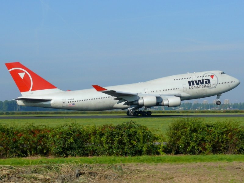 Boeing 747-400 der Northwest Airlines beim Start am 20.9.2008 in Amsterdam