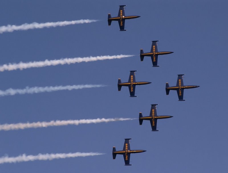 Tolle Darbietung des Breitling Jet Teams in Volkel. Toll, was