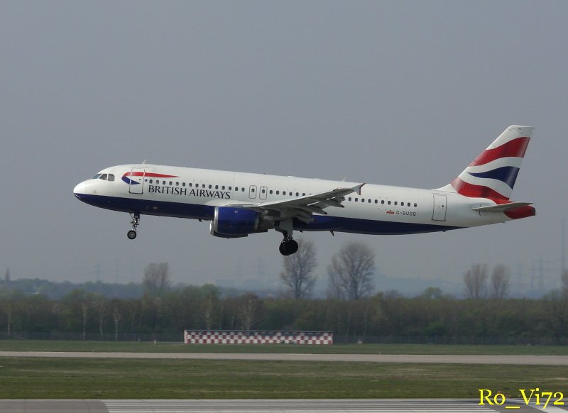 British Airways; G-BUSG. Flughafen Dsseldorf. 06.04.2007.