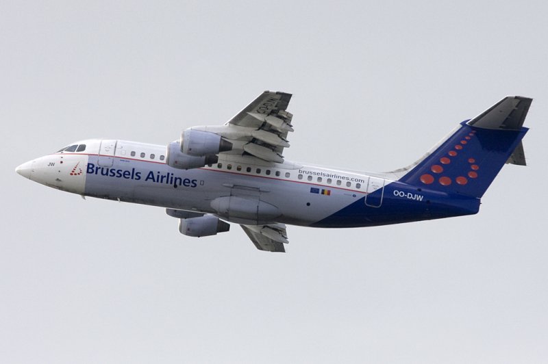 Brussels Airlines, OO-DJW, BAe Avro, RJ-85, 10.04.2009, BRU, Brssel, Belgium 

