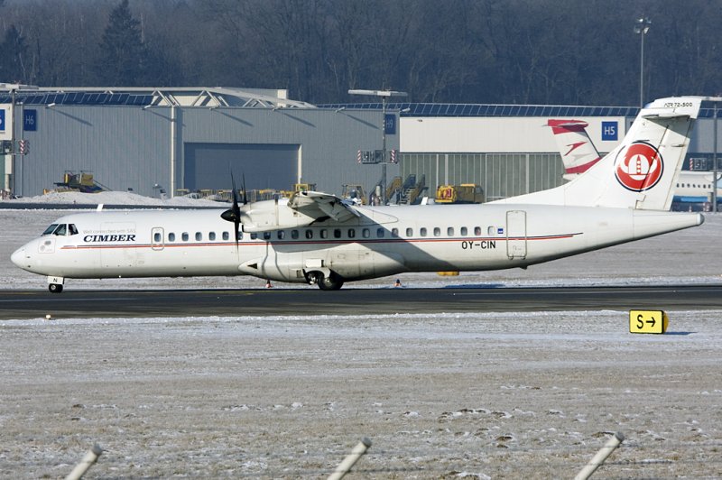 Cimber Air, OY-CIN, Arospatiale, ATR 72-500, 10.01.2009, SZG, Salzburg, Austria