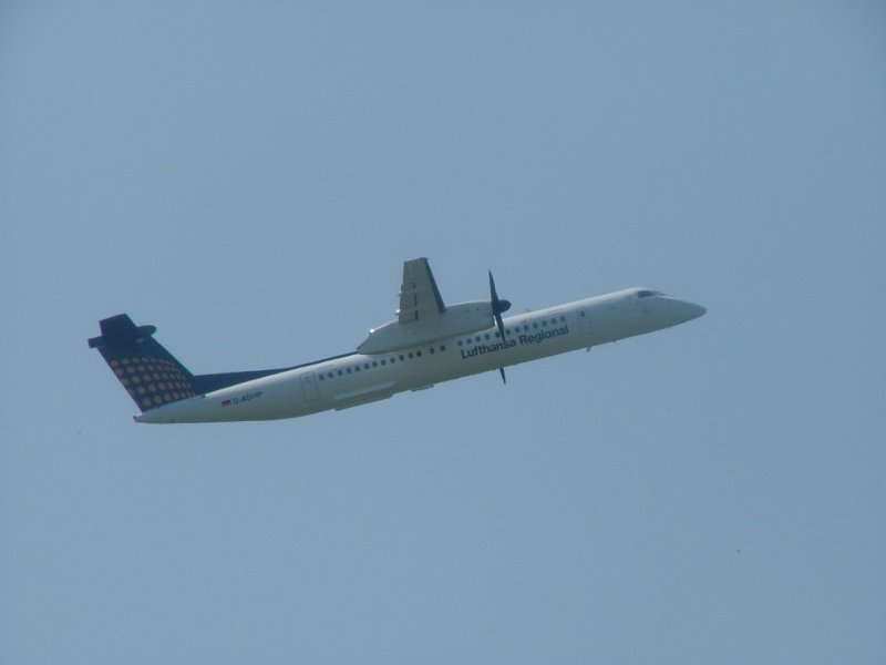 Dash 8-400 Lufthansa Regional
