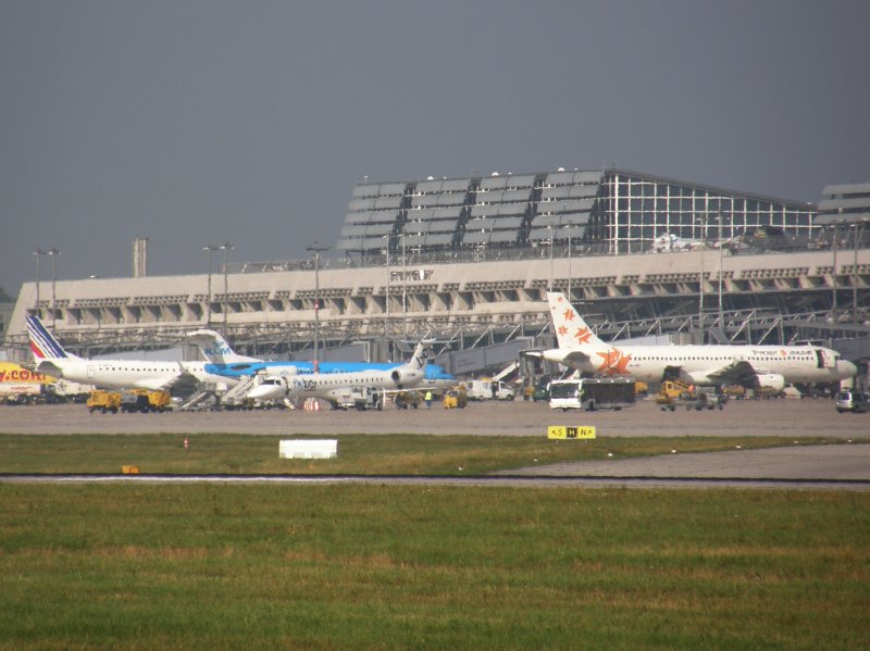 Der Flughafen Stuttgart (STR) am 30.08.2008.