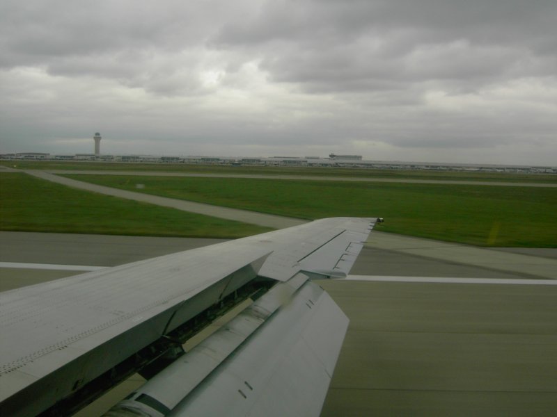 Touchdown auf der Rwy 4l in Detorit am 18.10.06. 