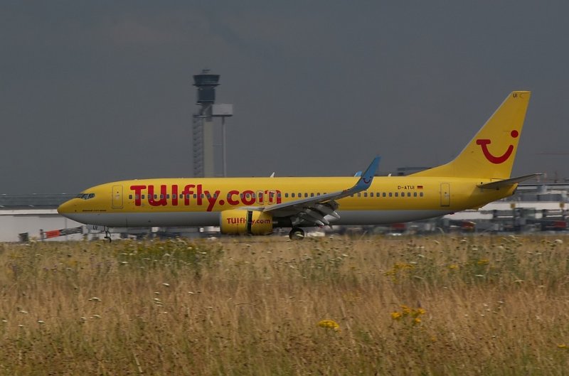 Die D-ATUI fliegt derzeit noch mit blauen Winglets durch die
