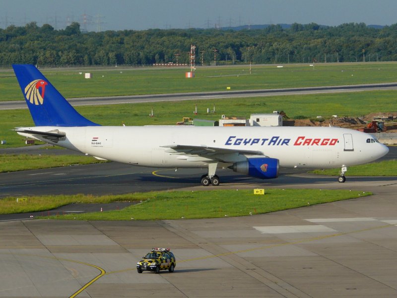 Egypt Air Cargo in Dsseldorf am 8.9.2008