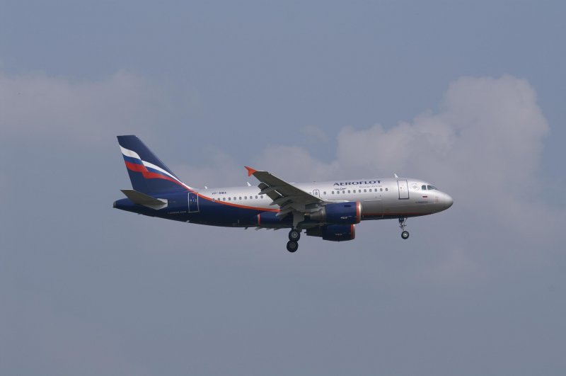 Ein  Airbus A319 der Aeroflot mit der Kennung VP-BWA aufgenommen am 04.04.09 am Zricher Flughafen.