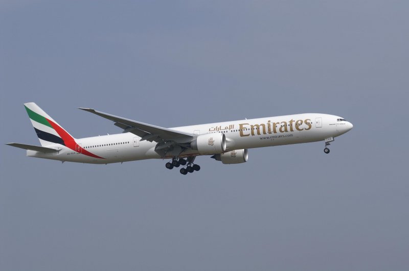 Eine Boeing 777-36NER der Emirates mit der Kennung A6-ECO aufgenommen am 04.04.09 am Zricher Flughafen.