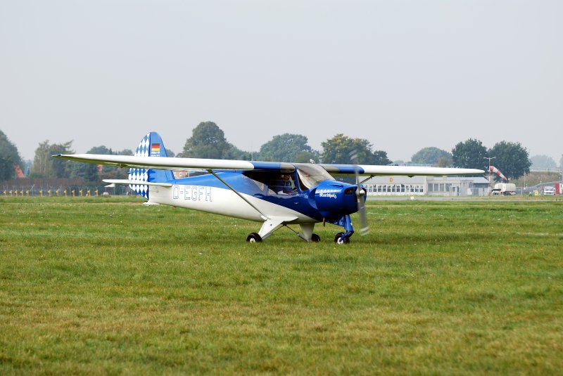 Eine Ptzer Elster bei den Flugtagen Lbeck am 27.09.08 auf dem Flughafen Lbeck Blankensee.