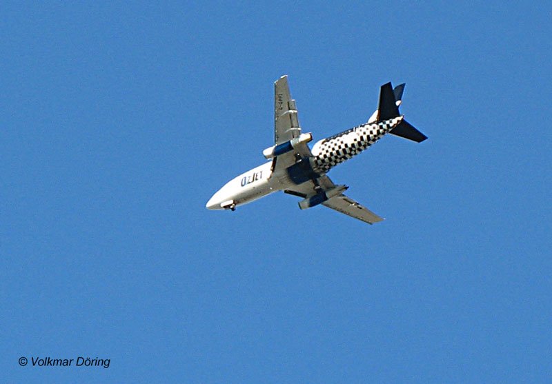 European Air Charter (OZJET Airlines) Boeing 737-229(A) beim Landeanflug auf Dresden-Klotzsche; laut Flugplan htte es um diese Zeit ein Condor-Airbus A320 als Flug DE 1549 aus Heraklion sein sollen; 11.06.2007
