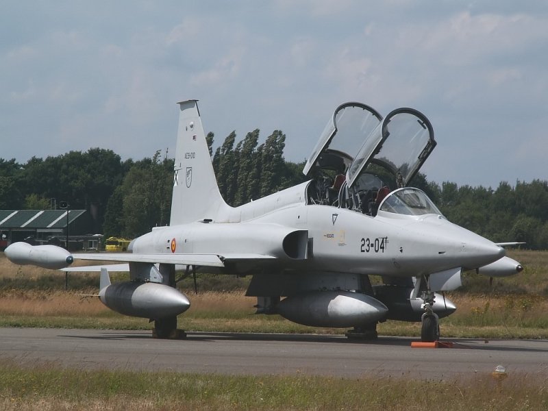 Mal was anderes als die typische F-18 aus Spanien. Hier