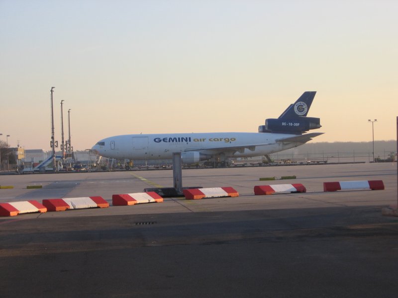 Eine DC 10-30F der Gemini Air Cargo vom Lufthansa Gel�nde