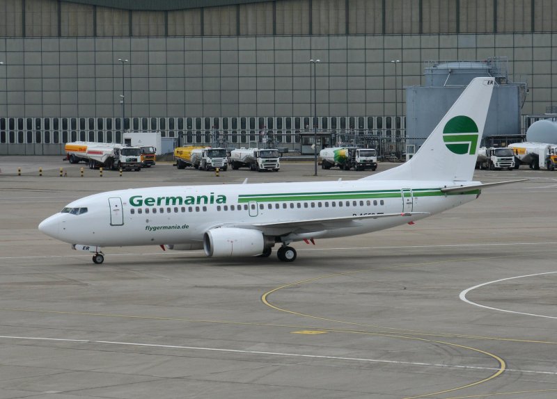 Germania B 737-75B D-AGER bei der Ankunft auf dem Flughafen Berlin-Tegel am 14.08.2009