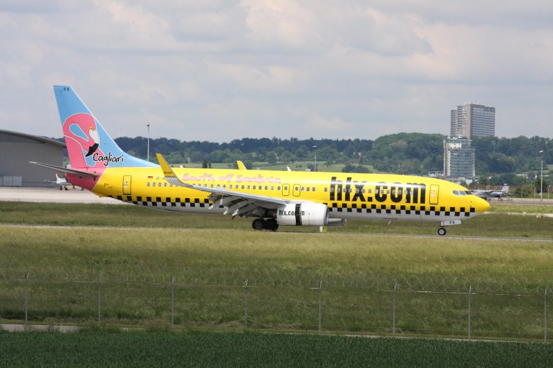 Reg.: D-AHFX Hersteller: BOEING Typ: 737-8K5/W Serien Nr.: 30416 Baujahr:
