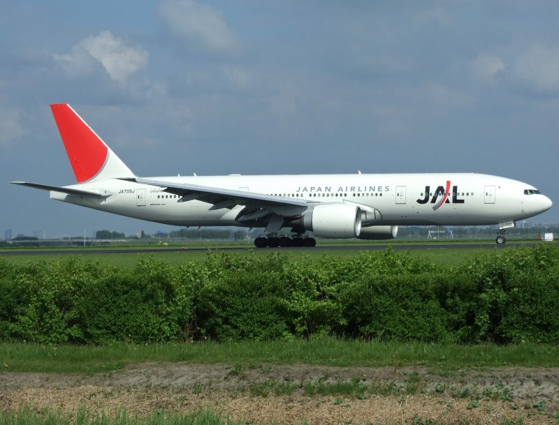JAL JA705J in Amsterdam
