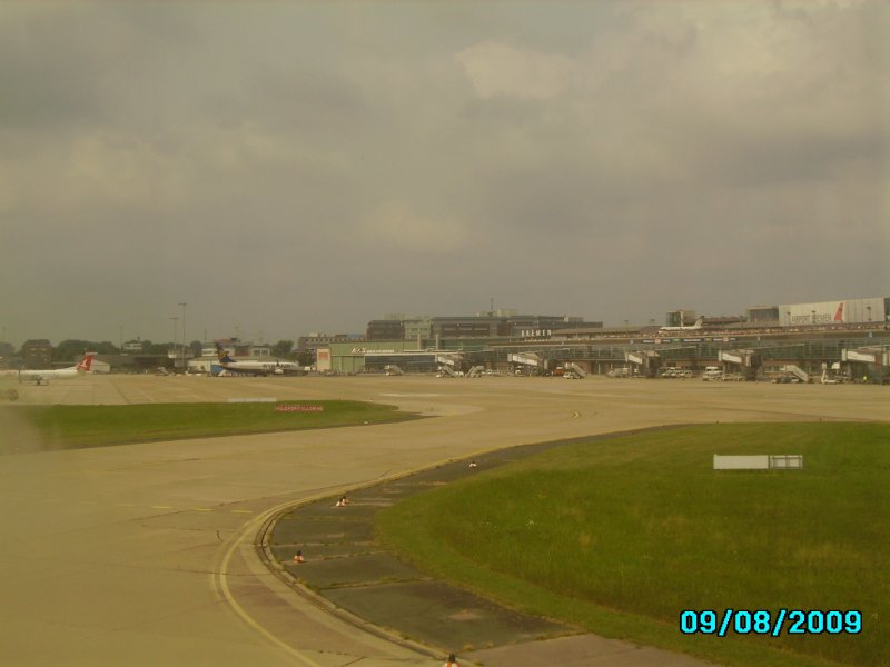 Sch�ne sicht vom Flugfeld aus. 100 Jahre Bremen Airport. 