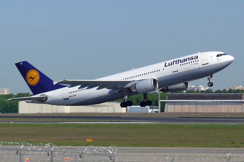Lufthansa 300-600 D-AIAT 10.05.2008 Berlin TXL