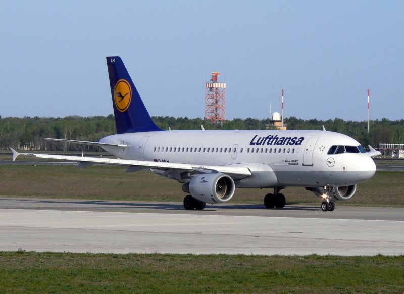 Lufthansa A 319-114 D-AILH   Norderstedt   am 21.04.2007 auf dem Flughafen Berlin-Tegel