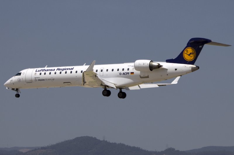 Lufthansa  - City Line, D-ACPF, Bombardier, CRJ700, 21.06.2009, BCN, Barcelona, Spain 



