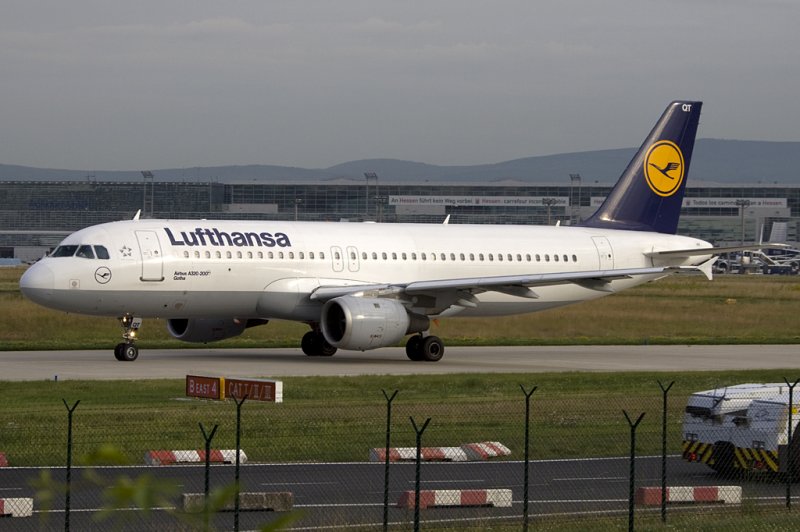 Lufthansa, D-AIQT, Airbus, A320-211, 21.07.2009, FRA, Frankfurt, Germany 

