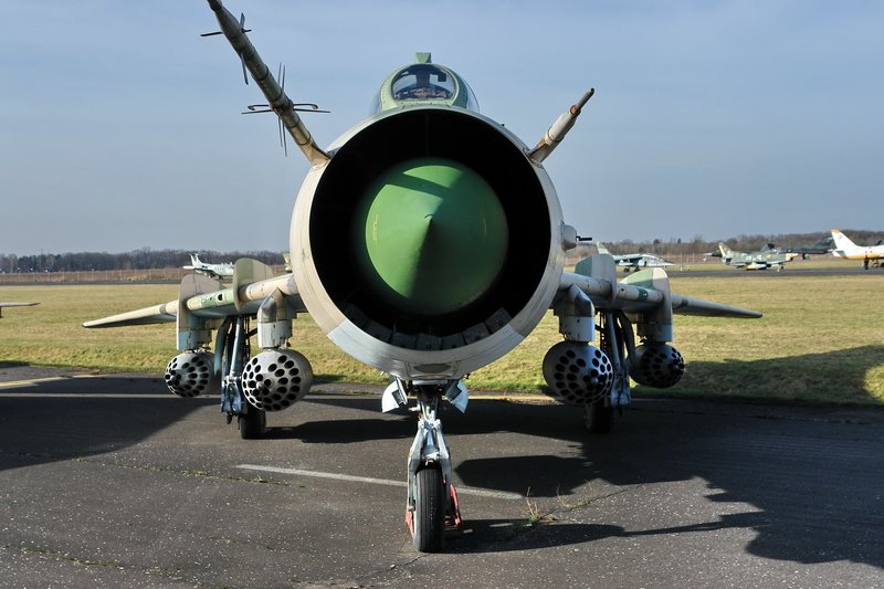 Mikojan-Gurewitsch MiG-21M. Der Lufteinlass f�r das Triebwerk. Foto: 17.2.2007 