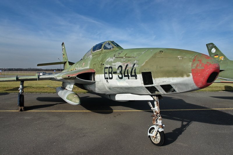 Republic RF-84F Thunderflash . Aufkl�rer mit bis zu sechs Kameras im