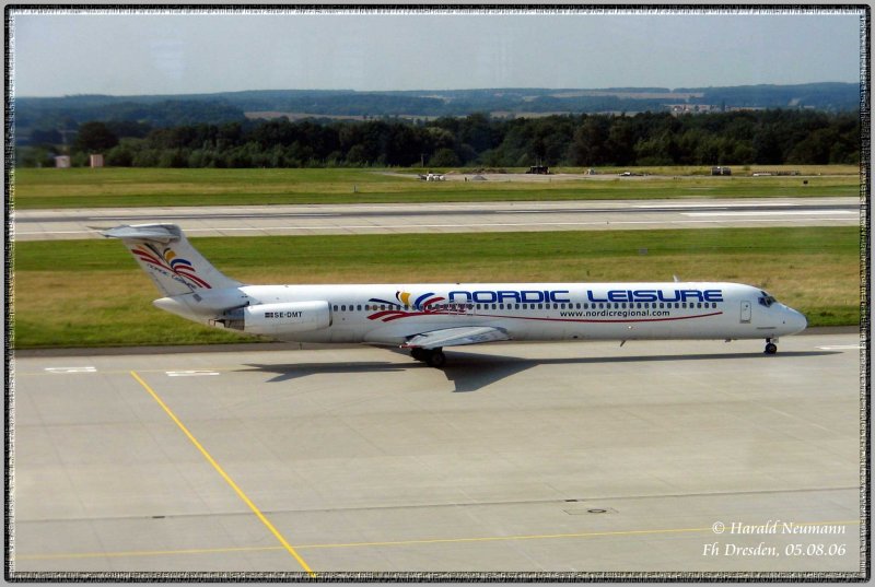 MD 90 der Nordic Leasure gerade in Dresden gelandet, 05.08.06.