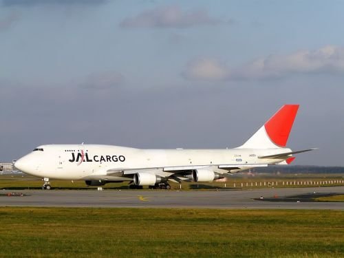 Obwohl der A380 ja ein Stck grer ist als die 747, ist der  Jumbo  fr mich immer  King of the Sky ...das Bild stammt vom 08.11.2008