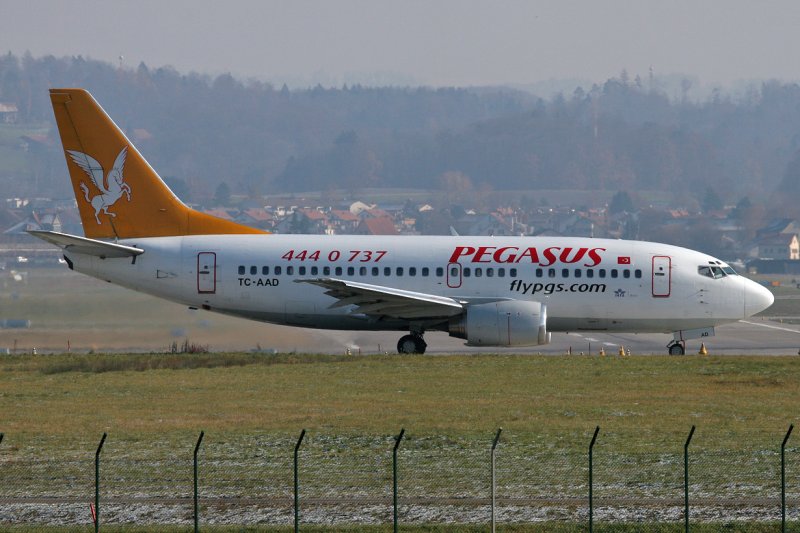 Pegasus Airlines, Boeing 737-5Q8 ,TC -AAD , ZRH 17.11.2007 