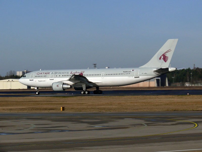 Qatar A300-600 A7-ABN beim Start in Berlin TXL auf der 26L - die Verbindung soll in naher Zukunft wieder auf A 319/320 umgestellt werden