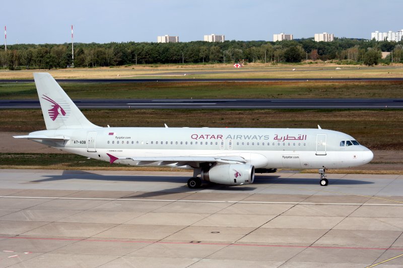 Qatar Airways A 320-232 A7-ADB am 30.08.2009 auf dem Flughafen Berlin-Tegel
