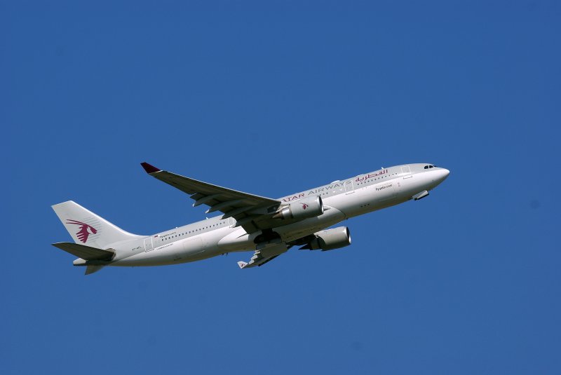 Quatar Airways, Airbus A330-202, A7-AFL, aufgenommen am FJS - 19.09.08

