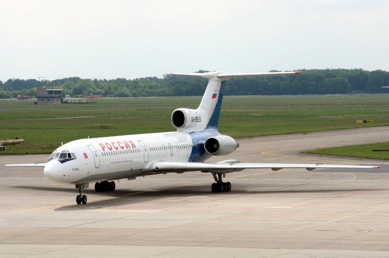 Rossiya Tu-154M RA-85658 auf dem Flughafen Berlin-Schnefeld am 31.05.2009