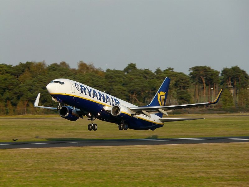 Kraftvoller Start am Airport Weeze. Das Bild stammt vom 20.10.2008