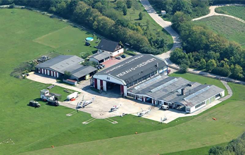 Flugplatz Oedheim, mit Sikorsky und EC-Hubschraubern der Firma Meravo. 