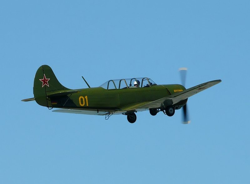 Eine Yak 18A beim Start in Aachen...toller Sound. Das Bild