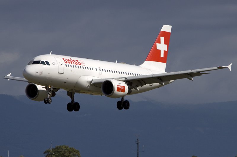 Swiss, HB-IPX, Airbus, A319-111, 19.07.2009, GVA, Geneve, Switzerland 



