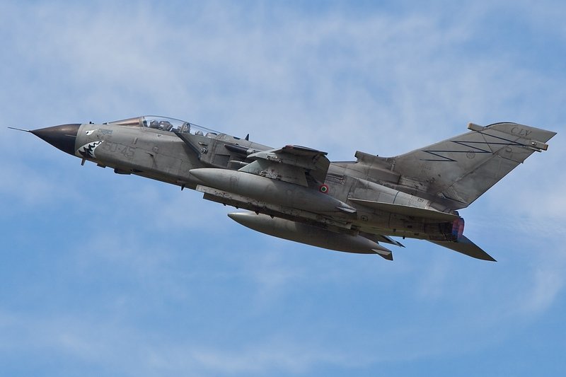 Take off /Italy - Air Force/ Panavia Tornado ECR/50-45/ETSN/Neuburg/Germany.